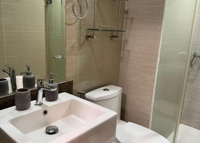 Cozy Haven - Newport - Walking Distance To Naia T3